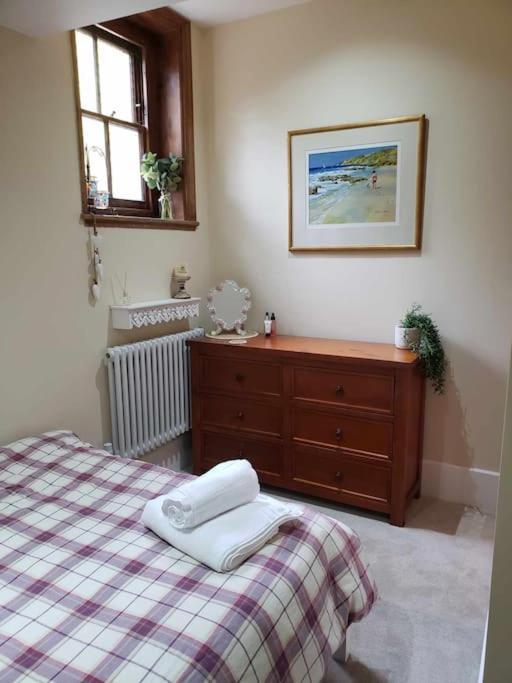 3 Bedroom 3 Bathroom Ground Floor Condo With Veranda Reigate Esterno foto